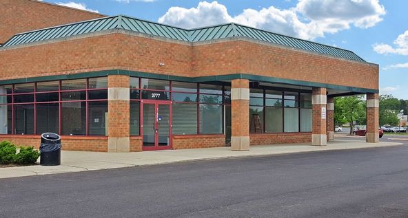 The Market at Mill Run: 3763-3799 Ridge Mill Dr, Hilliard, OH 43026
